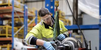 Istat, a febbraio i prezzi alla produzione scendono ancora: l’industria rallenta prima del nuovo shock energetico infortuni sul lavoro