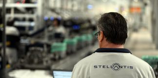 Stellantis, produzione ai minimi dal 1956: crollo del 35% nel primo trimestre 2025
