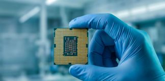 Chip, il grande assedio: l’AI svuota i magazzini e fa salire i prezzi